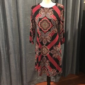 Beautiful Donna Morgan dress!